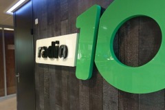 Radio-10